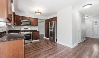 1 Regal Ct, Algonquin, IL 60102