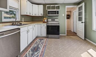 616 Johnson St, Anoka, MN 55303