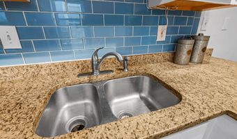 1636 S HANOVER St, Baltimore, MD 21230