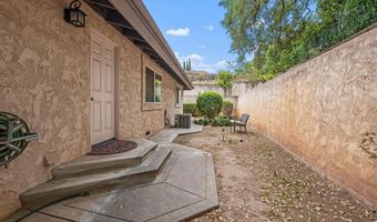 10913 Treeside Ln, Escondido, CA 92026