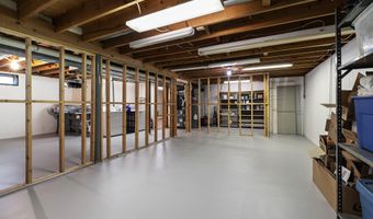 111 Hurstland Dr, Bardstown, KY 40004