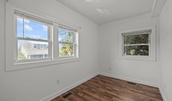 217 W Atlantic Blvd, Atlantic Beach, NC 28512