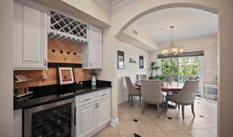 14 White Oak Ln, Aberdeen, NJ 07747