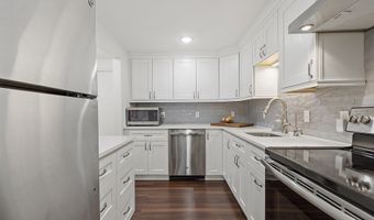 5 Elm St 2, Acton, MA 01720