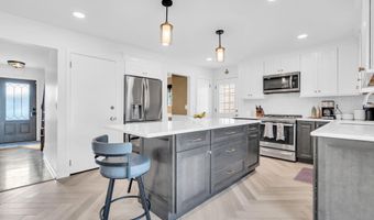 728 NEPTUNE Ave, Beachwood, NJ 08722