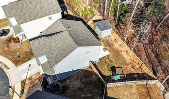 133 Lynwood Ln, Ball Ground, GA 30107