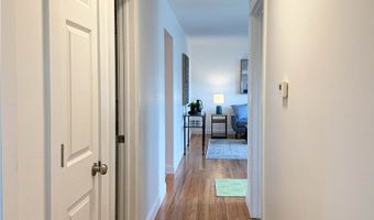 8 Burmont Ct, Utica, NY 13502