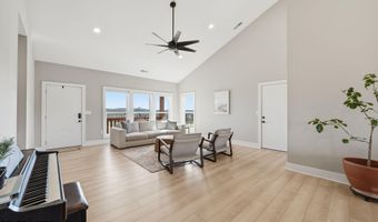 806 River Dr, Blaine, TN 37709