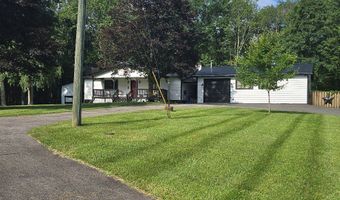 889 Old Grandview Rd, Beaver, WV 25813