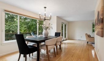 1 Heather Hill Rd, Acton, MA 01720