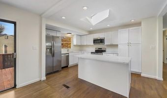 10 Sheffield Rd, Cranston, RI 02920