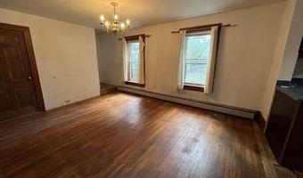 927 Carver St, Brandon, VT 05733