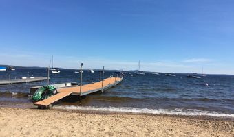 18 Julian St, Sebago, ME 04029