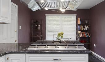 11313 KENCREST Dr, Bowie, MD 20721