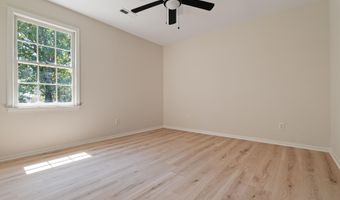 1121 COLONIAL Dr, Alabaster, AL 35007