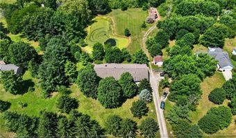 12757 Chamberlain Rd, Aurora, OH 44202