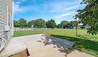 294 FIELDCREST Dr, Dover, DE 19904