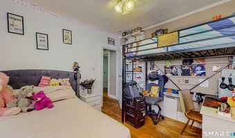 107 Fairview Ave, Bridgeport, CT 06606