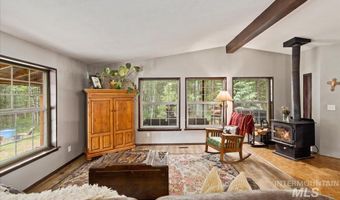 29 Rising Ln, Cascade, ID 83611