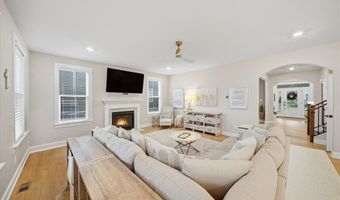 321 Crest Ln, Adams Twp., PA 16046