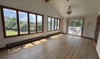 200 Dogwood Ter, Albrightsville, PA 18210