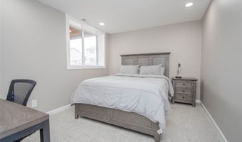 1110 Luther Dr, Adel, IA 50003