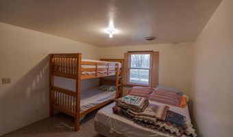 13 W Dade 22, Arcola, MO 65603