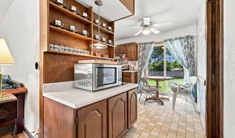 2008 Douglas Ave, Ames, IA 50010