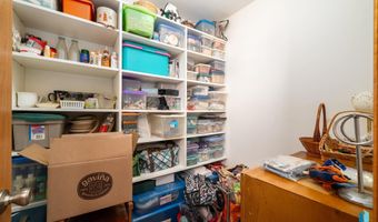 220 S Augusta Ave, Brandon, SD 57005