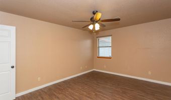 2105 W Briscoe Ave, Artesia, NM 88210