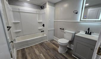 9 Morton Pl, Augusta, ME 04330