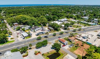 1887 MAYPORT Rd, Atlantic Beach, FL 32233
