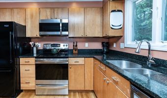27 Hayes Ave, Beverly, MA 01915