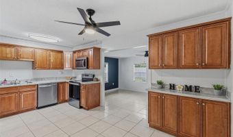 208 AVALONE Dr, Apopka, FL 32703