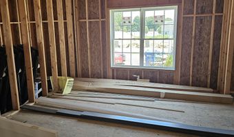 151-153 E Main St 3, Clinton, CT 06413