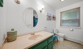 47 Beaver Ln, Bedford, NH 03110