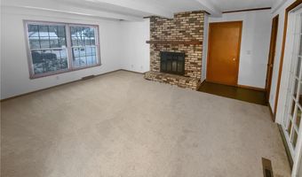 8906 138th Street Ct, Apple Valley, MN 55124