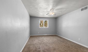 1424 W WEILAND Ln, Appleton, WI 54914