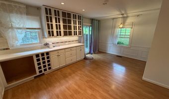 4360 GREENBERRY Ln, Annandale, VA 22003
