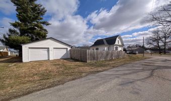 620 W 3rd St, Bicknell, IN 47512