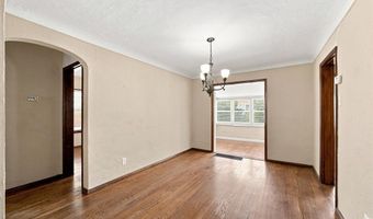 9131 Lucia Dr, Affton, MO 63123