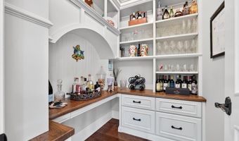 262 Dietrich Rd, Ballwin, MO 63021