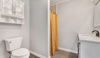 212 Vickery Rd, Auburn, ME 04210