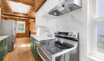 6 Mill St, North Smithfield, RI 02896