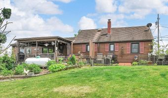 4 N CONESTOGA VIEW Dr, Akron, PA 17501