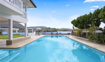 802 Pahumele Pl, Kailua, HI 96734