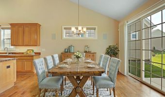 40491 N S Newport Dr, Antioch, IL 60002