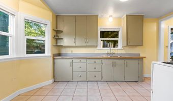 574 E Main St, Ashland, OR 97520