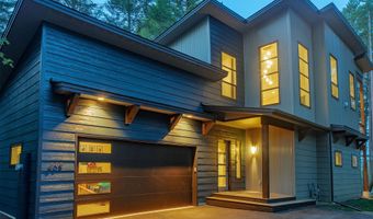 608 Pine Pl, Whitefish, MT 59937