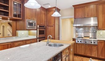 46 Hawthorne Rd, Bluffton, SC 29910